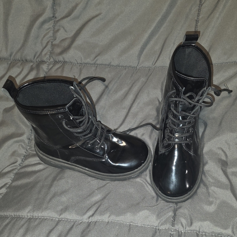 Black Lace-Up Women's Combat Boots